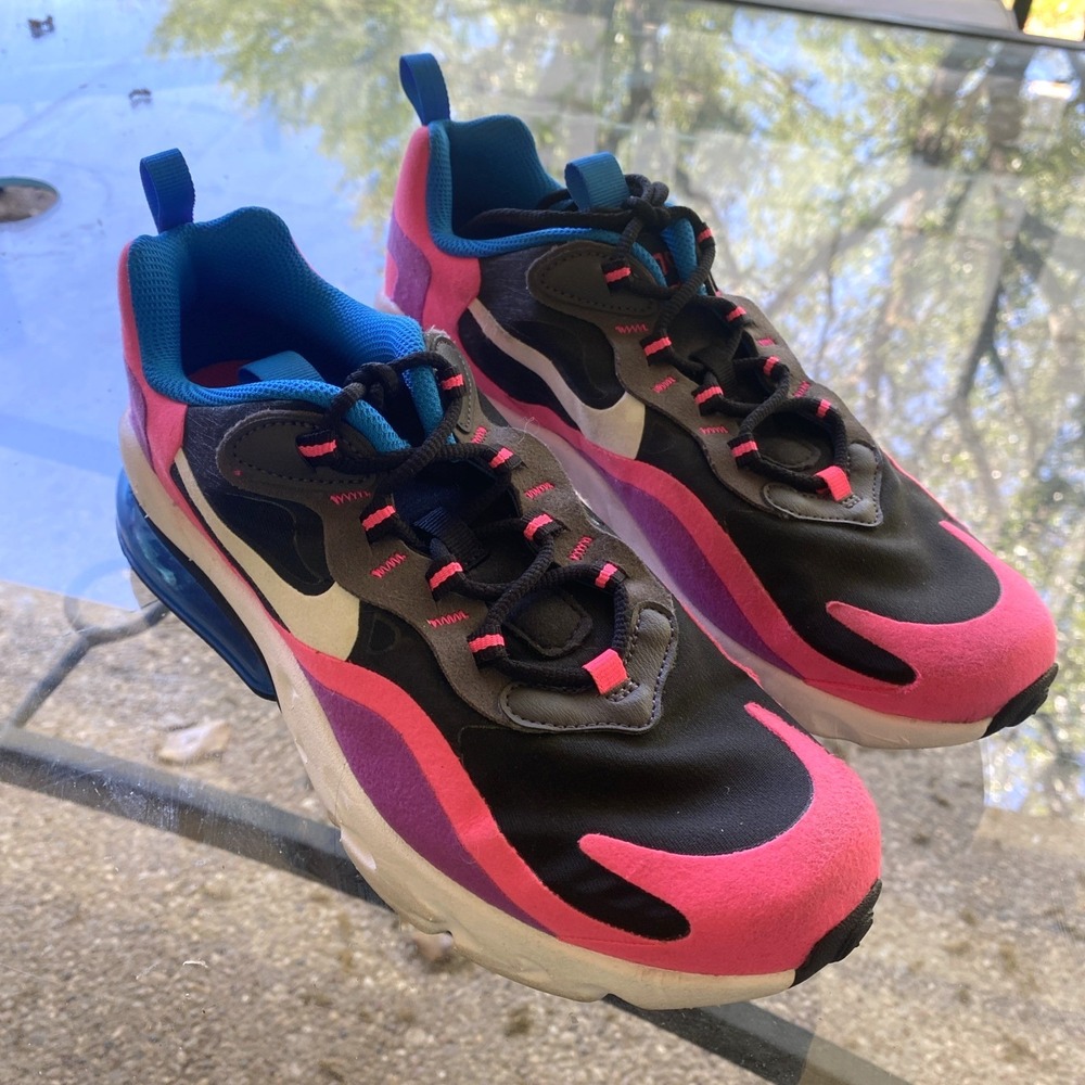 Nike Air Max 270 React Sneakers GS Size 5 Youth Black White Pink Sneakers READ